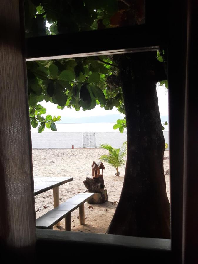 Pe Na Areia, Casa Na Praia De Frente Para O Mar Florianópolis Exterior foto