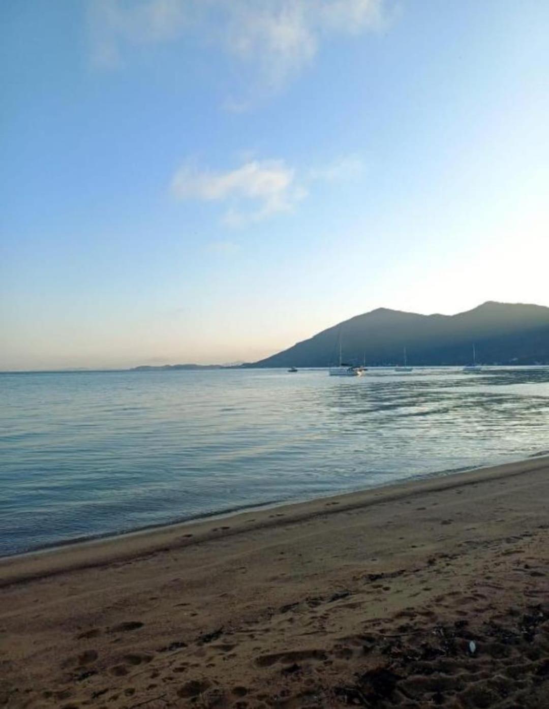 Pe Na Areia, Casa Na Praia De Frente Para O Mar Florianópolis Exterior foto